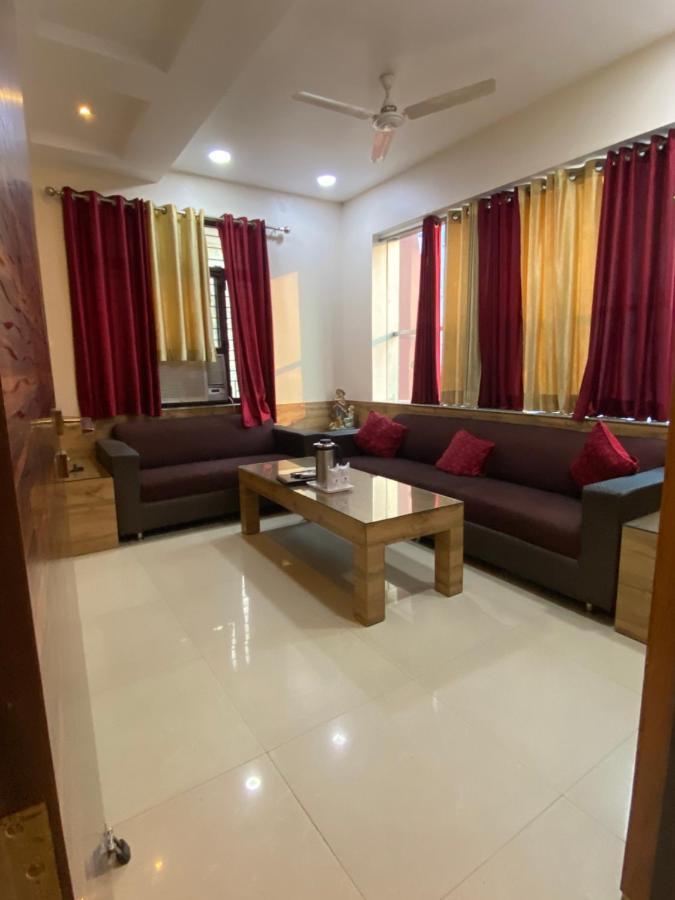 Hotel Pradeep Palace Gorakhpur Zewnętrze zdjęcie